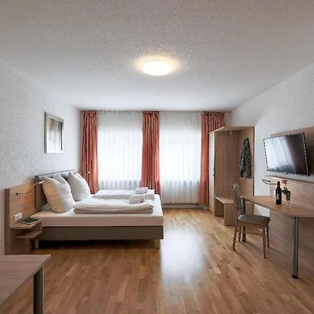 Edelweiss - & Cafe Apartman *
